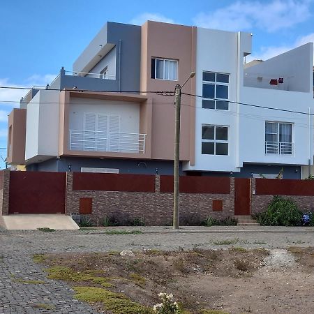 Hotel Nifa House Espargos Exterior foto